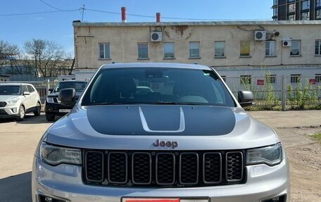 Jeep Grand Cherokee, 2018 год, 4 500 000 рублей, 2 фотография