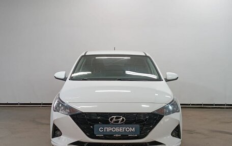 Hyundai Solaris II рестайлинг, 2022 год, 1 850 000 рублей, 2 фотография