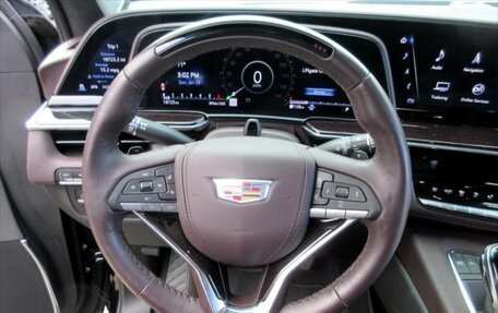 Cadillac Escalade V, 2023 год, 17 000 000 рублей, 15 фотография