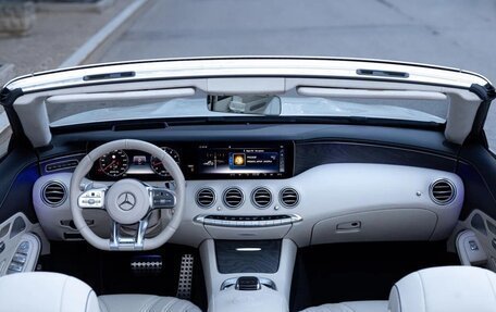 Mercedes-Benz S-Класс AMG, 2018 год, 23 000 000 рублей, 13 фотография