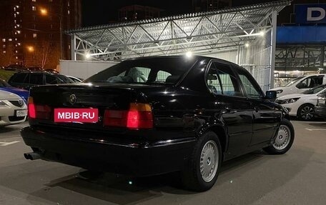 BMW 5 серия, 1994 год, 700 000 рублей, 2 фотография