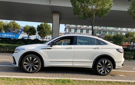 Volkswagen Tiguan II, 2021 год, 2 580 001 рублей, 3 фотография