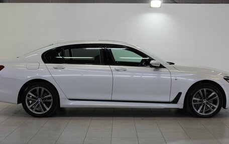 BMW 7 серия, 2017 год, 3 749 000 рублей, 4 фотография
