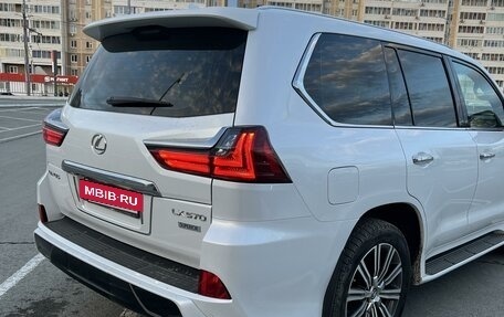 Lexus LX III, 2017 год, 10 500 000 рублей, 4 фотография