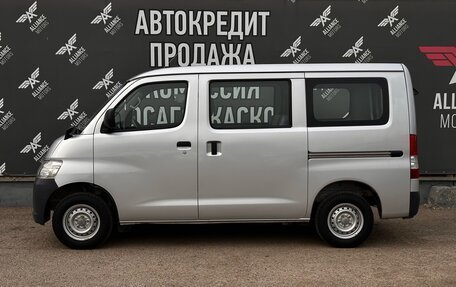 Toyota Town Ace V, 2019 год, 1 995 000 рублей, 4 фотография