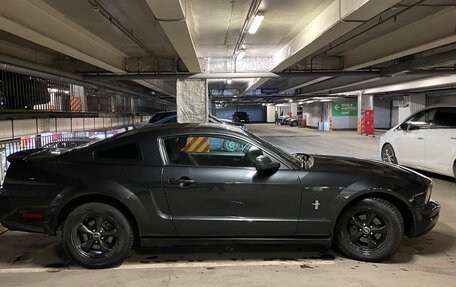 Ford Mustang VI рестайлинг, 2008 год, 1 600 000 рублей, 2 фотография