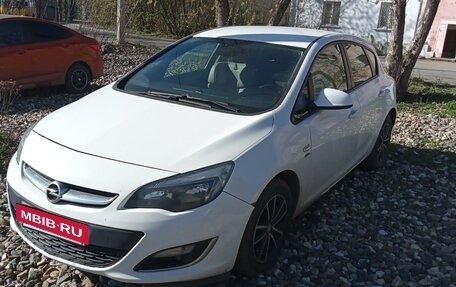 Opel Astra J, 2013 год, 749 000 рублей, 2 фотография