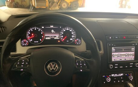 Volkswagen Touareg III, 2015 год, 3 000 000 рублей, 6 фотография
