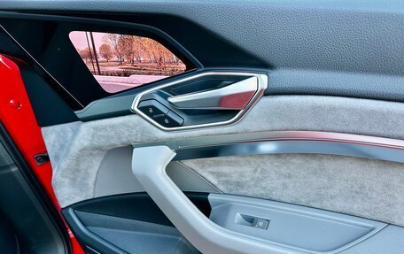 Audi e-tron Sportback I, 2020 год, 5 550 000 рублей, 11 фотография