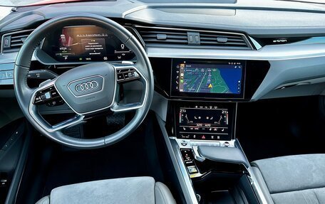 Audi e-tron Sportback I, 2020 год, 5 550 000 рублей, 13 фотография