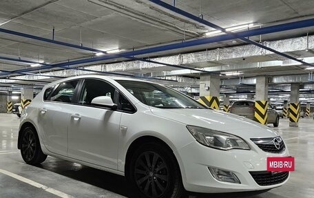 Opel Astra J, 2011 год, 750 000 рублей, 10 фотография