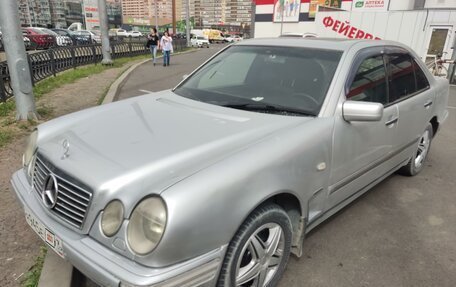 Mercedes-Benz E-Класс, 1998 год, 329 000 рублей, 5 фотография