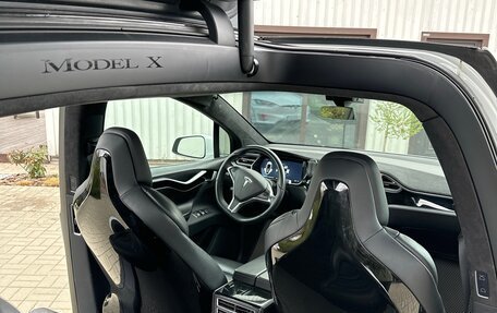 Tesla Model X I, 2016 год, 5 000 000 рублей, 9 фотография