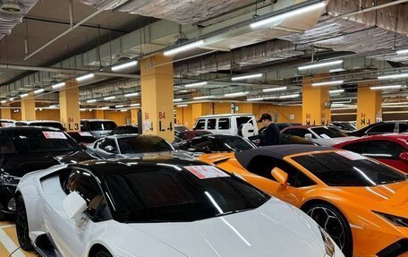 Lamborghini Huracán, 2020 год, 26 000 000 рублей, 4 фотография