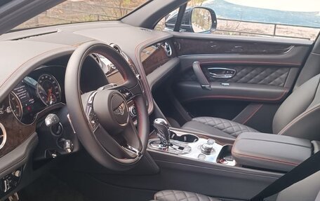 Bentley Bentayga I, 2018 год, 14 900 000 рублей, 7 фотография