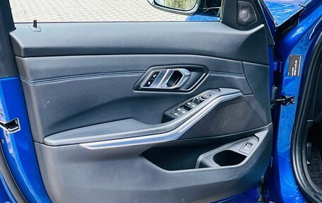 BMW 3 серия, 2019 год, 3 490 000 рублей, 9 фотография