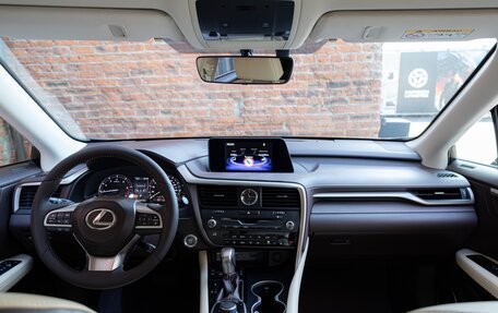 Lexus RX IV рестайлинг, 2016 год, 4 100 000 рублей, 12 фотография
