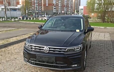 Volkswagen Tiguan II, 2020 год, 4 028 000 рублей, 7 фотография
