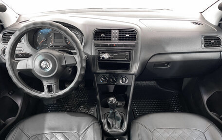 Volkswagen Polo VI (EU Market), 2013 год, 929 000 рублей, 11 фотография