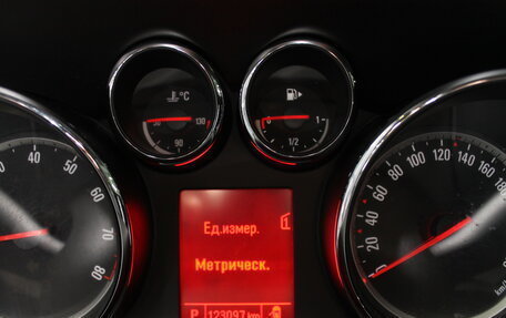 Opel Astra J, 2013 год, 1 049 000 рублей, 15 фотография