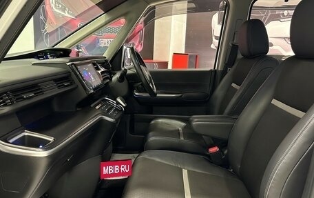 Honda Stepwgn IV, 2018 год, 2 937 000 рублей, 16 фотография