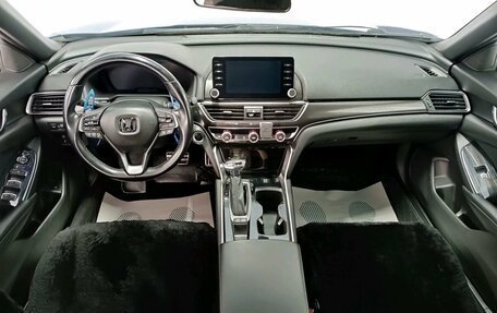 Honda Accord IX рестайлинг, 2018 год, 1 970 000 рублей, 16 фотография