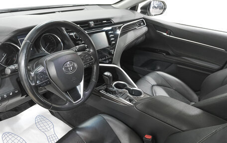 Toyota Camry, 2020 год, 3 349 000 рублей, 7 фотография