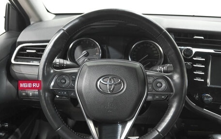 Toyota Camry, 2020 год, 3 349 000 рублей, 12 фотография