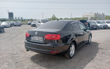 Volkswagen Jetta VI, 2013 год, 1 150 000 рублей, 2 фотография