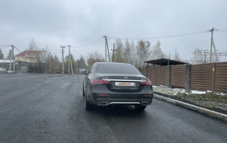 Mercedes-Benz E-Класс, 2020 год, 5 350 000 рублей, 2 фотография
