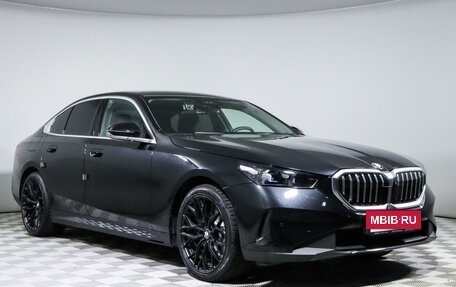BMW 5 серия, 2023 год, 9 850 000 рублей, 3 фотография