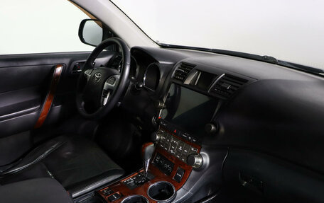 Toyota Highlander III, 2011 год, 9 фотография