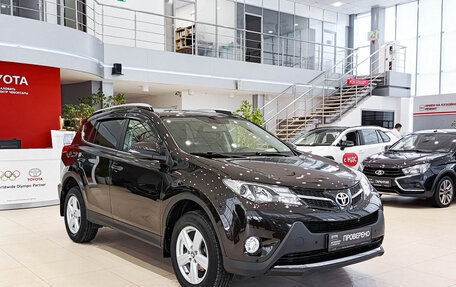Toyota RAV4, 2014 год, 2 419 000 рублей, 3 фотография