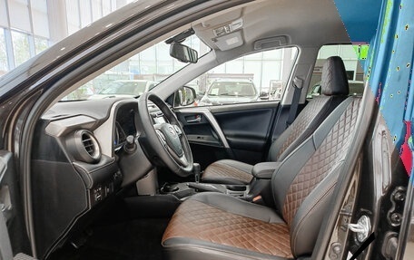 Toyota RAV4, 2014 год, 2 419 000 рублей, 16 фотография