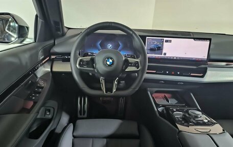 BMW 5 серия, 2023 год, 10 900 000 рублей, 14 фотография