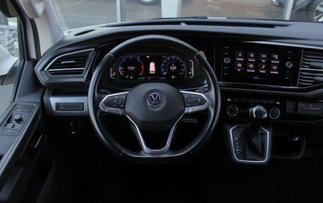 Volkswagen Multivan T6 рестайлинг, 2019 год, 5 797 100 рублей, 12 фотография
