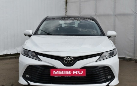 Toyota Camry, 2019 год, 2 196 000 рублей, 2 фотография