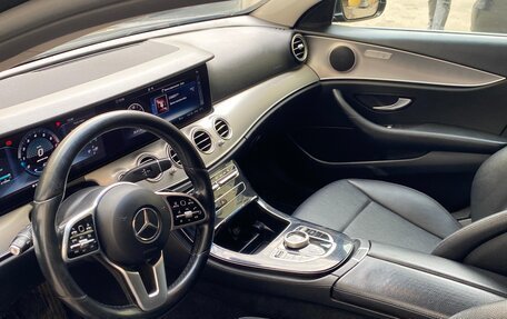 Mercedes-Benz E-Класс, 2018 год, 2 175 000 рублей, 2 фотография