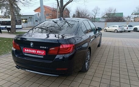BMW 5 серия, 2012 год, 2 102 000 рублей, 3 фотография