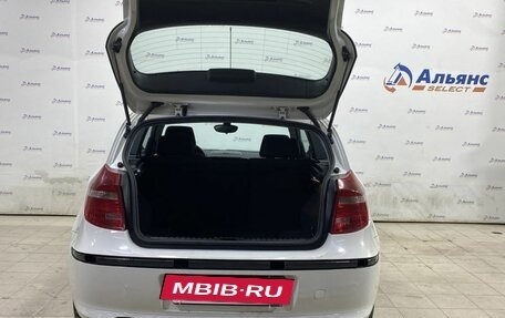 BMW 1 серия, 2011 год, 940 000 рублей, 28 фотография