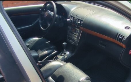 Toyota Avensis III рестайлинг, 2006 год, 900 000 рублей, 11 фотография