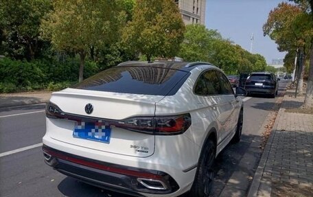 Volkswagen Tiguan II, 2021 год, 2 960 000 рублей, 4 фотография