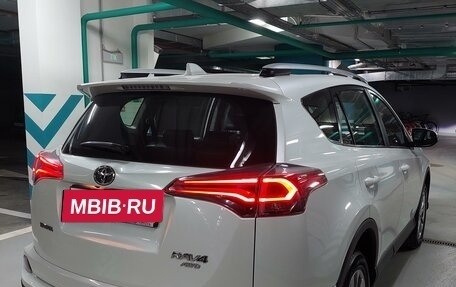 Toyota RAV4, 2017 год, 3 130 000 рублей, 22 фотография