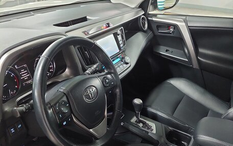 Toyota RAV4, 2017 год, 3 130 000 рублей, 31 фотография