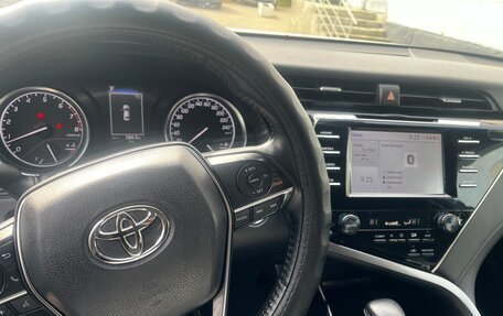 Toyota Camry, 2019 год, 2 250 000 рублей, 20 фотография