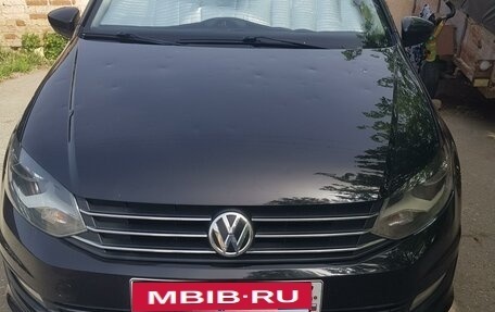 Volkswagen Polo VI (EU Market), 2017 год, 1 100 000 рублей, 2 фотография