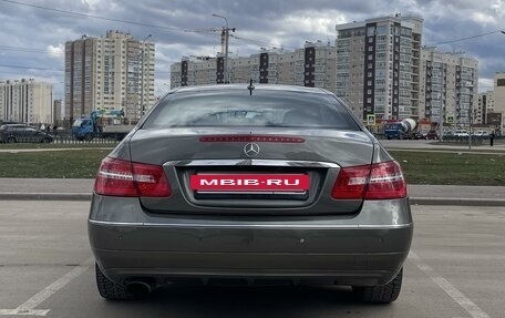 Mercedes-Benz E-Класс, 2010 год, 1 490 000 рублей, 4 фотография