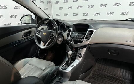 Chevrolet Cruze II, 2011 год, 960 000 рублей, 9 фотография