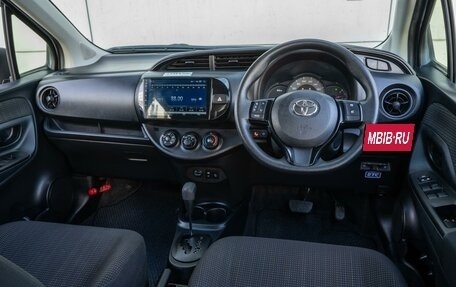Toyota Vitz, 2018 год, 1 330 000 рублей, 6 фотография