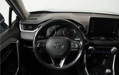 Toyota RAV4, 2020 год, 2 999 000 рублей, 7 фотография